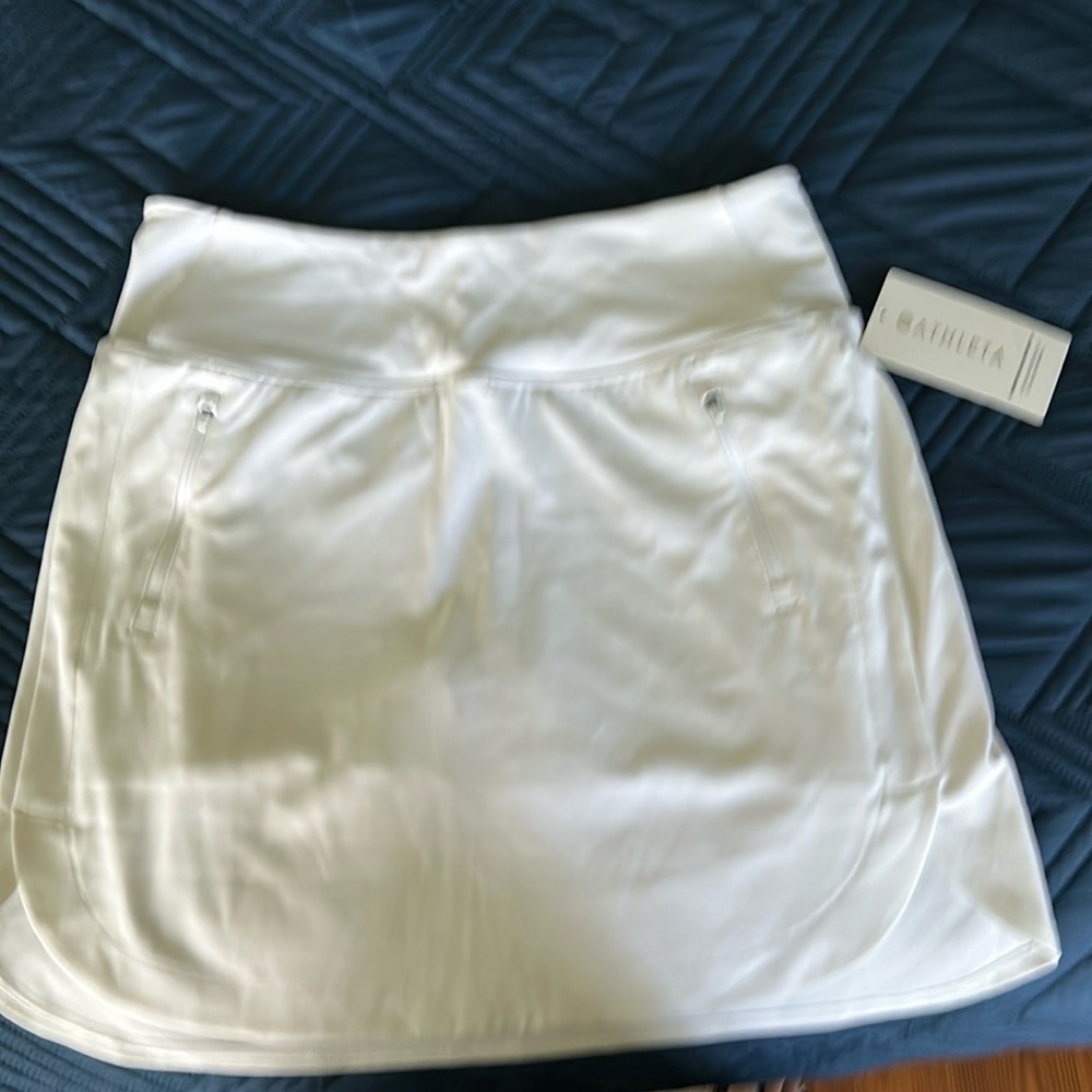 Athleta Fairway Golf Skort 18”. Size Large